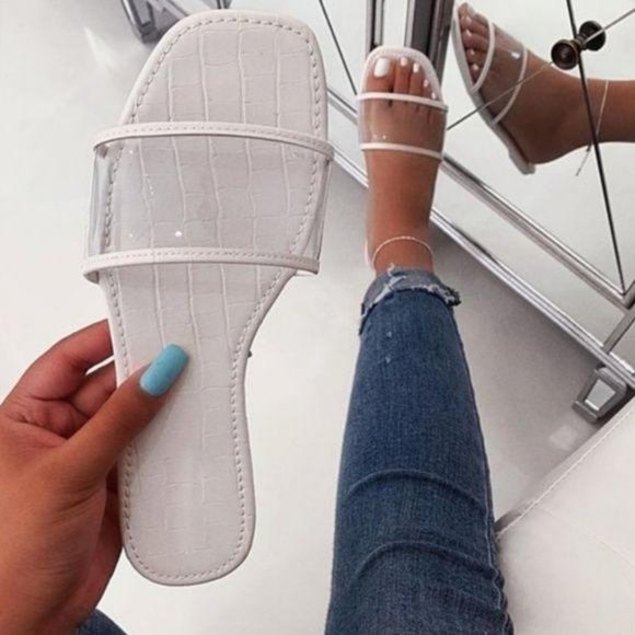 !! RESTOCKED !! Clear Strap Slide in White Croc - Picture 3 of 7